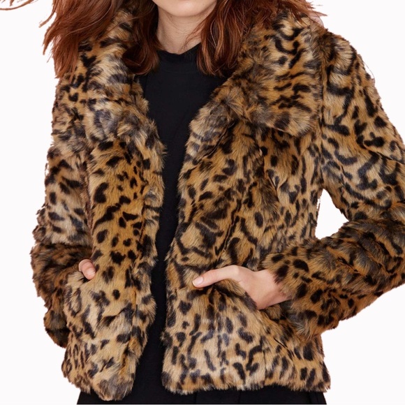 Nasty Gal Jackets & Blazers - Nasty Gal Leopard Print Fuzzy Jacket Sherpa pockets lined women’s small
